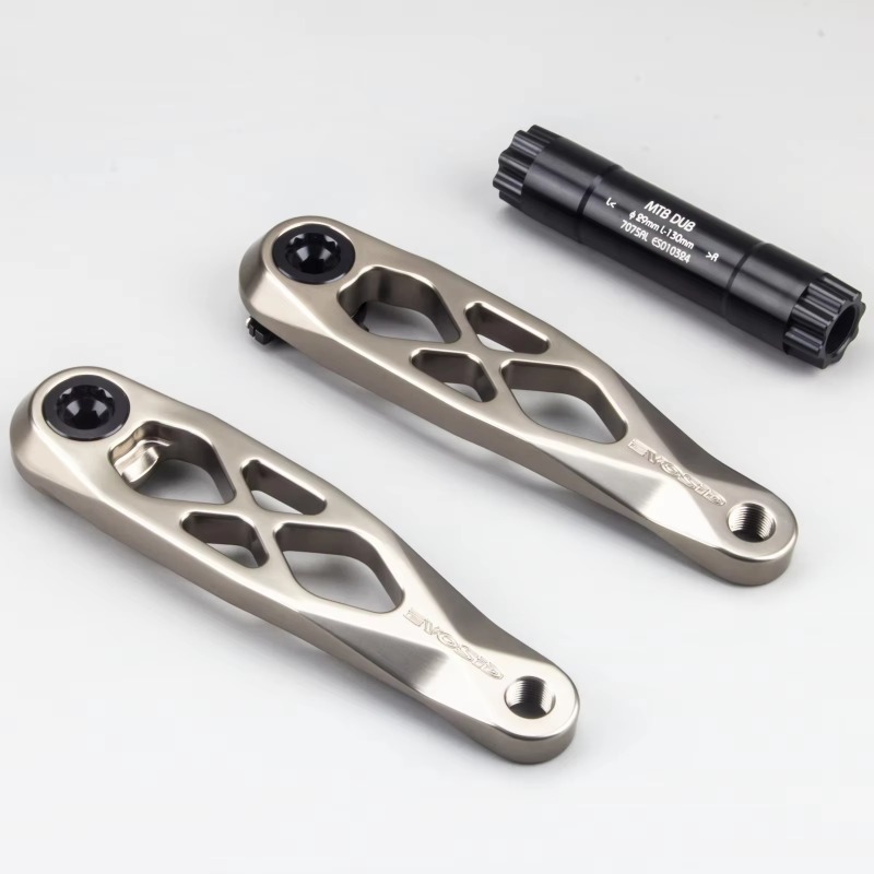 Mechanizm korbowy R-SPEC MTB H – Mountain Biking Xc recenzja i cena